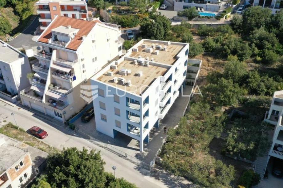 Apartment Apart-m