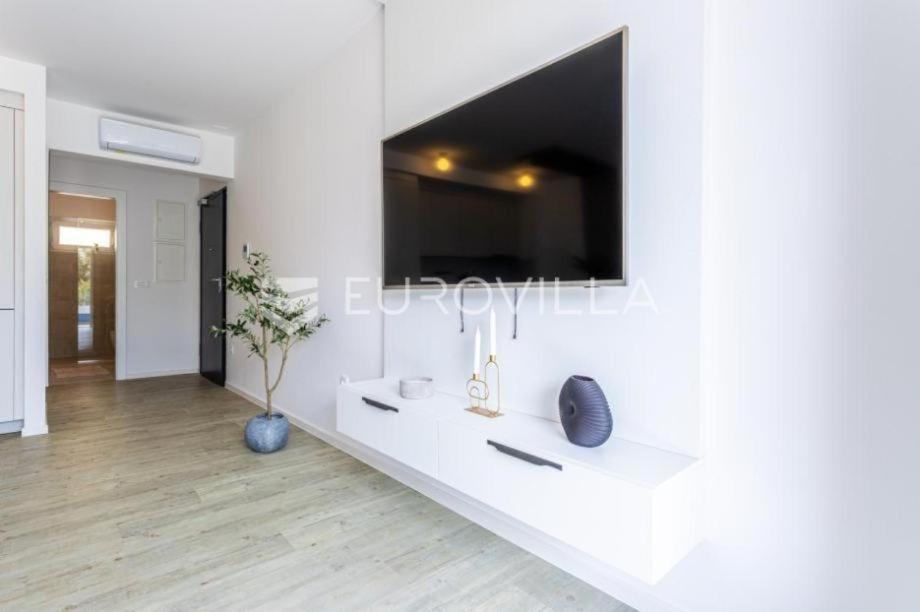 Apartament Apart-m Krvavica